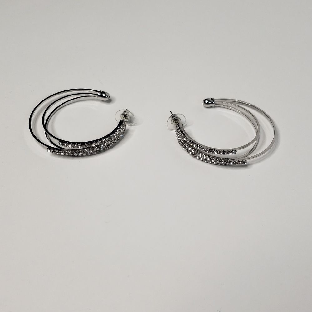 Fashion Jewelry - Picture 3 of 3